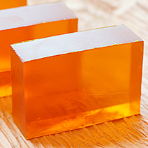オレンジ透明石鹸